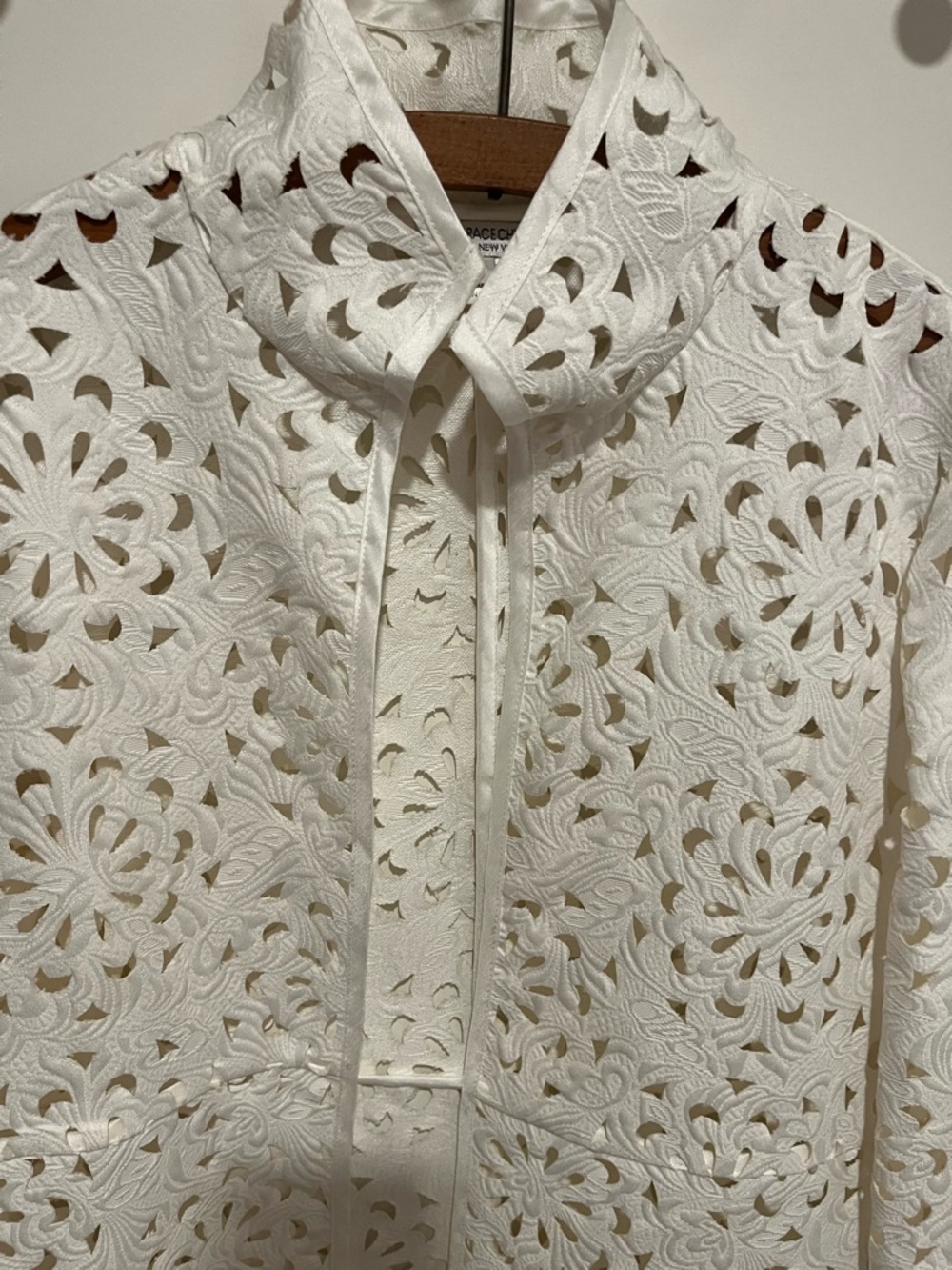 Grace Chuang Ivory Eyelet Lightweight Layer/coat - Picture 7 of 12